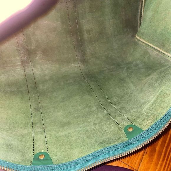 Louis Vuitton Green Epi Leather Keepall 50 Authentic - Picture 10 of 16